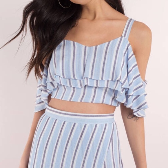 Tobi Tops - BOGO 50% LOST + WANDER Blue Crop Top